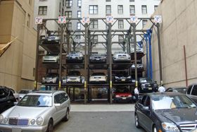 I New York er multi stack parking noe man ser overalt.