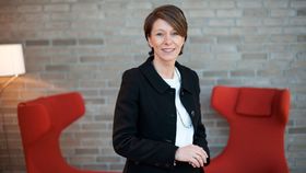 Liv Fiksdahl, DNBs konserndirektør IT og Operations, røper at det gikk med tusen timer i arbeidet med å fikse Vipps.