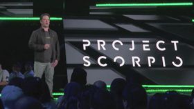 Xbox-sjef Phil Spencer under fjorårets Project Scorpio-avduking.