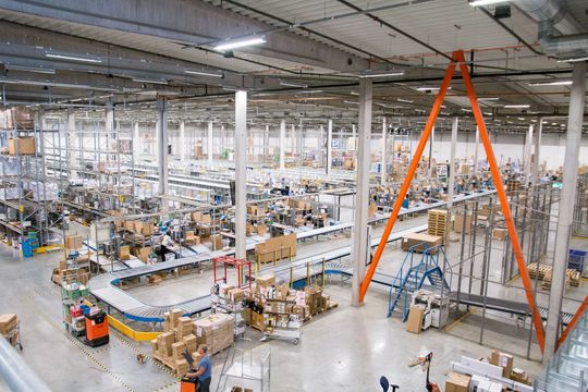 Enorm overflate: Lageret har en overflate på 20 000 kvadratmeter.