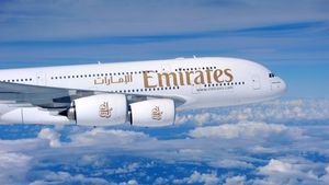 Emirates-A380%20to%20Auckland.300x169.jp