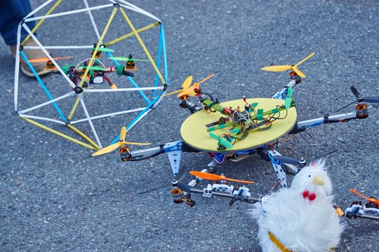 Noen av Henning Pedersens tidligere kreasjoner, som vi fikk se på dronedagen.