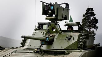 Våpenstasjon og Bushmaster II-kanon på norsk CV90.