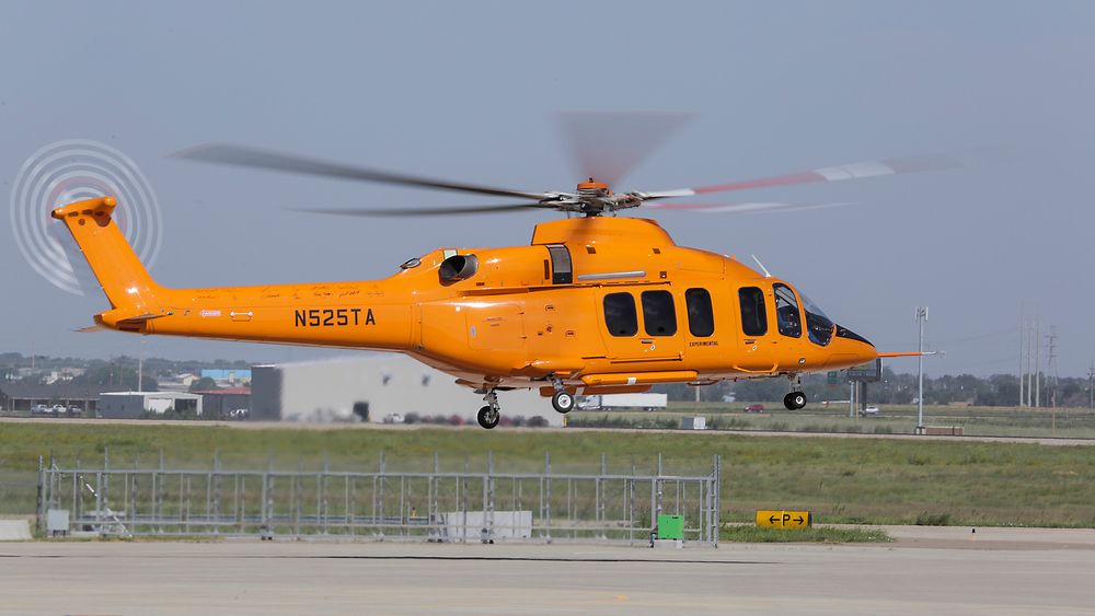 Det var dette Bell 525 Relentless-helikopteret som havarerte onsdag. Bildet er fra den første flygningen, 1. juli i fjor.