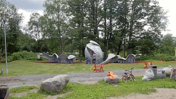 FLOTT SKULPTUR: Den er et vakkert skue i Generasjonsparken.