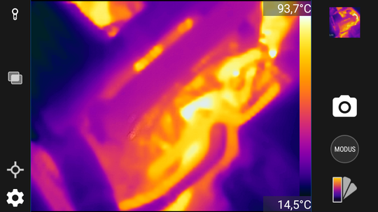 Blir det først varmt, så blir det synlig. Enten det er mørkt eller lyst ute fanger FLIR-kameraet opp de heiteste tingene i omgivelsene dine.