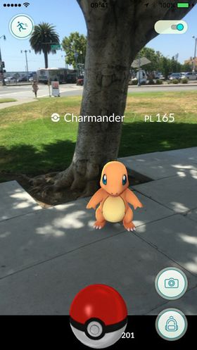 I Pokémon Go skal du fange pokémoner som dukker opp rundt deg.