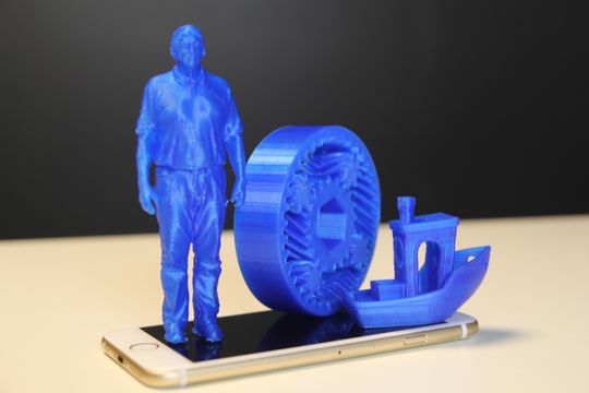 Odd-Richard (f.v.), Planetary Gears, og 3DBenchy.