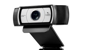 Logitech-Webcam-C930e-left-1.300x169.jpg
