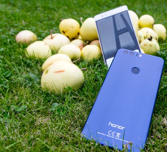 Huawei P9 eller Honor 8? Det avhenger først og fremst av hvilken du synes er finest, men handler også litt om funksjoner og lagringsplass.
