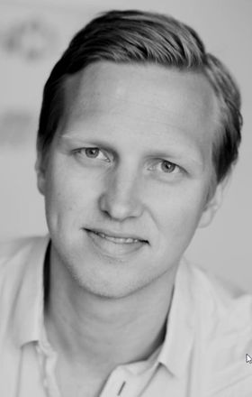 Henrik Gustav Faller er kommunikasjonssjef i Opera Software.