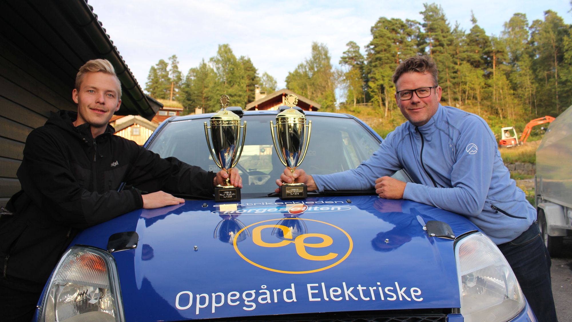 RADARPAR: Runar Pedersen og Christoffer Bakke Pedersen kjører for BBP Rallyteam. De vant sin klasse i Rally Telemark.