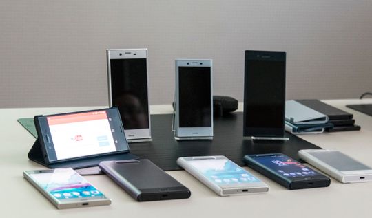 Xperia X Compact og Xperia XZ slippes i en mengde farger.