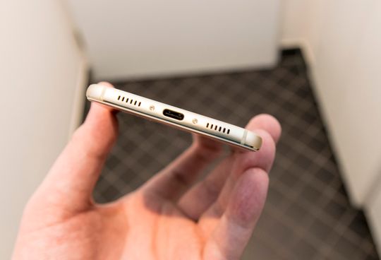 Huawei har omfavnet USB type-C det siste året, og Nova-telefonene fortsetter den trenden.
