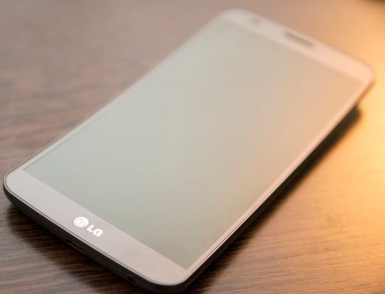 Det gikk rykter om at LG kanskje skulle lansere en ny Flex-modell her i Berlin, og dermed ble ur-G Flex-en med på lasset.