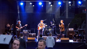 KNALLBRA LIVE: Her ser du Æsthetica live under årets Sumprock. Nå kan du se dem på egen scene.