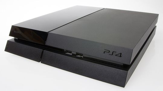 Vi vet ikke hvordan PlayStation Neo skal se ut. Her er en vanlig PlayStation 4.
