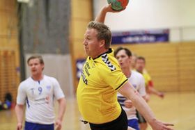 KLARE FOR INNSATS: En av dem som fløy høyt og var godt representert på scoringslisten i fjorårets sesong, er Erik Wangen, her i støtet mot Kolbotn 2.