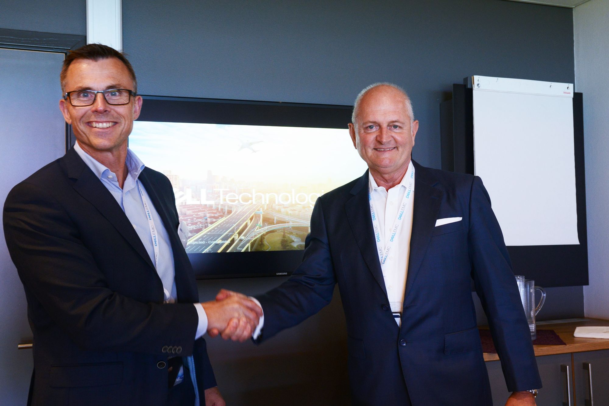 De to norgessjefene i Dell og EMC kan ikke si noe sikkert om fremtiden til sine ansatte i Norge.