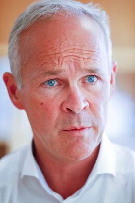 Ny sertifiseringsordning: – I Norge har vi en lite utviklet bransje som kan gi støtte og råd i eiendomsspørsmål og oppmåling. Forslaget vil åpne for bedre rådgivning i alle faser av et utbyggingsprosjekt, sier Kommunal- og moderniseringsminister Jan Tore Sanner.