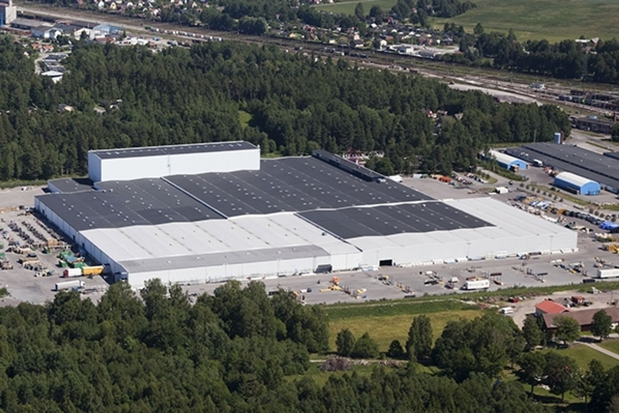 Ahlsell bygger ut