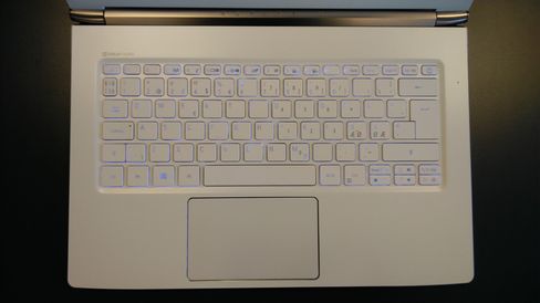 Slik ser Aspire S13 ut med nordisk tastatur.