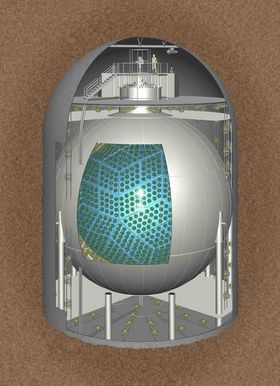 Modellen illustrerer KamLAND-detektoren. Inne i stålbeholderen skjuler det seg en nylonballon med 1000 tonn scintillator. 