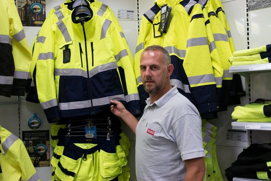 Yttertøy med soft shell-lag er godt egnet for høst og vår, men er ikke fullstendig vind- og vanntett.