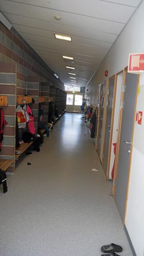 SKOLEMILJØ: Her, på Sofiemyrtoppen skole, opplevde Nina Birkelands sønn alvorlige situasjoner som har preget skolehverdagen hans.