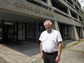 RÅDMANNEN: – Vi ønsker at enhver elev skal føle seg trygg, sett og ivaretatt, sier konstituerende rådmann Lars Henrik Bøhler.