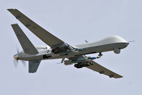 Dagens militære droner fjernstyres av mennesker - men når vil de klare å ta egne avgjørelser?