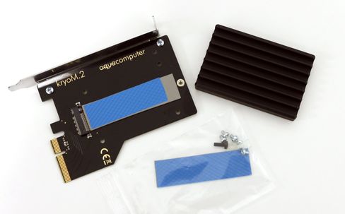 «Vår» versjon av Aqua Computer KryoM.2 kommer med kjøleribbe, varmeledende puter og skruer.