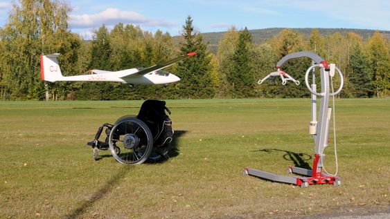 IDRETT FOR ALLE: Drammen Flyklubb har det siste året investert 4,8 millioner kroner i et nytt universelt utformet klubbhus og et spesialtilpasset seilfly.