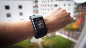 Polar M600 gir deg smartklokke, pulsklokke og aktivitetsmåler i ett. Og den måler pulsen rett på håndleddet.