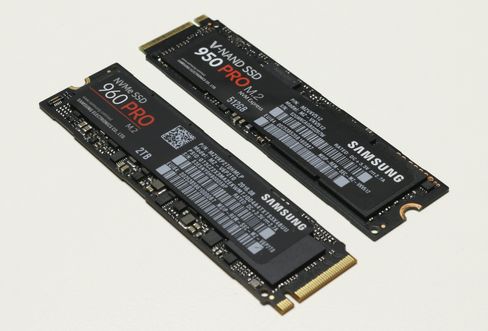 Kosmetisk sett er det ikke store forskjellene fra Samsung 950 Pro til 960 Pro. Men klistremerket over fronten har blitt snudd.