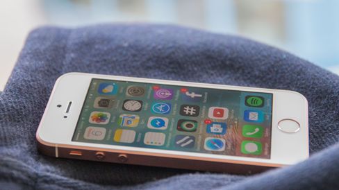 iPhone SE er lekker, men ikke spesielt gjennomtenkt.