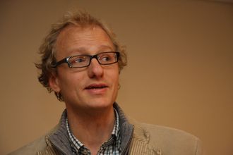Sivilingeniør Marius Gjerset i Zero etterlyser regnestykker som viser besparelser på elektrifisering av øyferger.