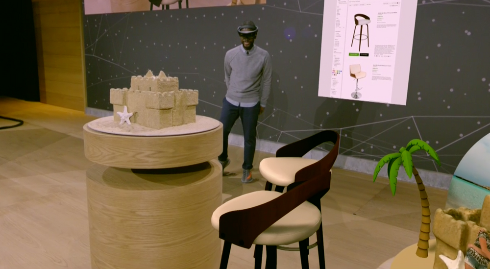 Online-shopping kan være ganske kult med Hololens, ettersom man kan få en forhåndsvisning av produktet direkte i stua.