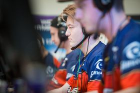 Håvard «rain» Nygaard (midten) deltar sammen med Joakim «jkaem» Myrbostad i FaZe Clan.