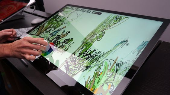 Får vi se Surface Studio også?