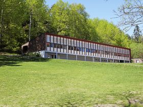 FERDIG OM TO ÅR: Prosjektet på Kolbotn skole skal ferdigstilles i 2019 og har en prosjektkostnad på 200 millioner kroner (inkludert inventar). Foto: Yana Stubberudlien.