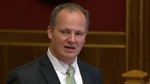 Ketil%20Solvik-Olsen%20pa%20Stortinget.3