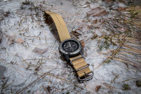 De fleste vil nok ha mer glede av Fenix 3 HR med sin innebygde pulsmåler, men hvis du liker designet er ikke Tactix Bravo noe dårlig valg.