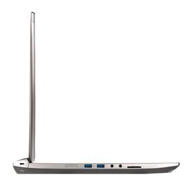 ROG GX501 blir vesentlig tynnere enn ROG G701, her avbildet.