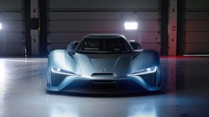 nio-ep9-front.300x169.jpg