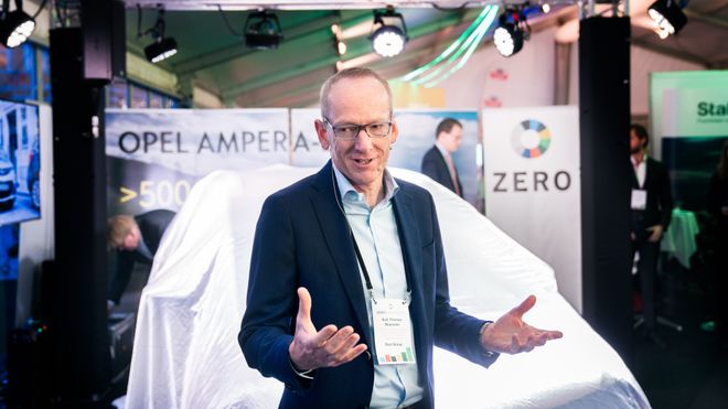 Karl-Thomas Neumann under første norske visning av Opel Ampera-e i 2016.