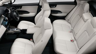 Honda Clarity er en romslig femseter.