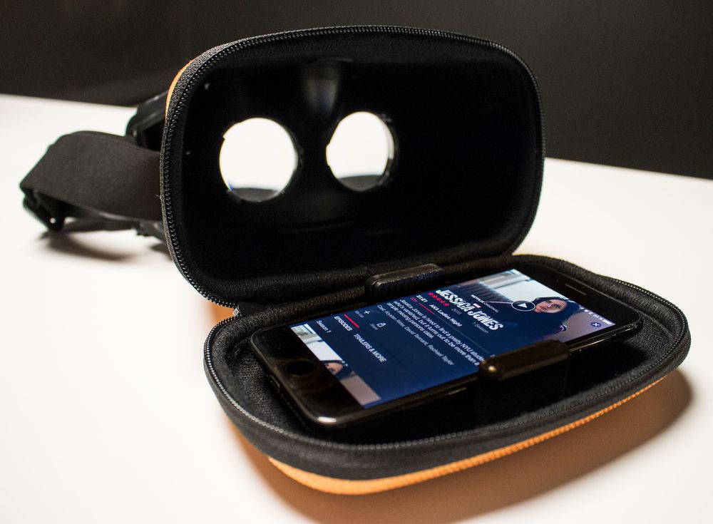 iPhone 7 er blant de større mobilene som får plass i MovieMask. Storebroren, iPhone 7 Plus, blir altfor stor.