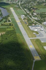 ENNO: De første planene om en flyplass på Notodden ble lansert 23. april 1955. 11. desember samme år landet Braathens SAFE med DH-Heron 55.