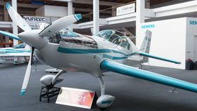 ATTRAKSJON: Extra 330LE var blant nyhetene som ble vist frem under Aero 2016 i Friedrichshafen.